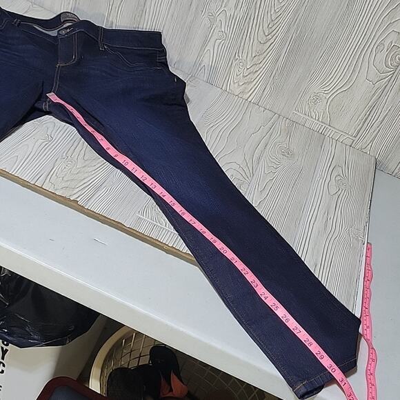 Torrid Mid Rise Skinny Vintage Stretch Jeans, Dark Wash, Women's Plus Size 18T - Picture 16 of 16